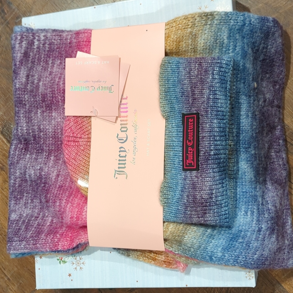 Juicy Couture tie-dyed hat and glove set